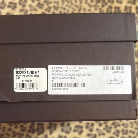 Bottega Veneta Men’s Loafers - Picture 5 of 6